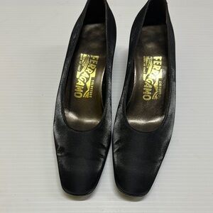 Salvatore Ferragamo Black Heels Classic Design